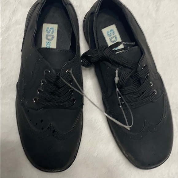 Boys dress shoes size 13 - Picture 2 of 3